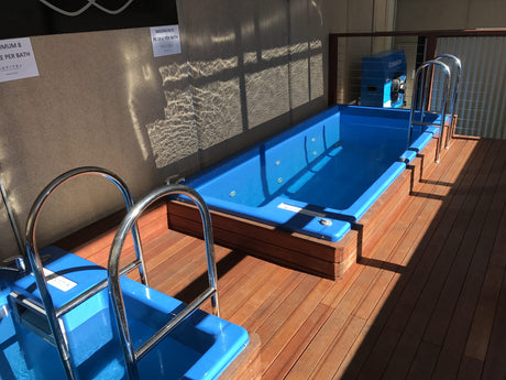 5 Reasons to Choose a Fibreglass Recovery Pool for Your Business