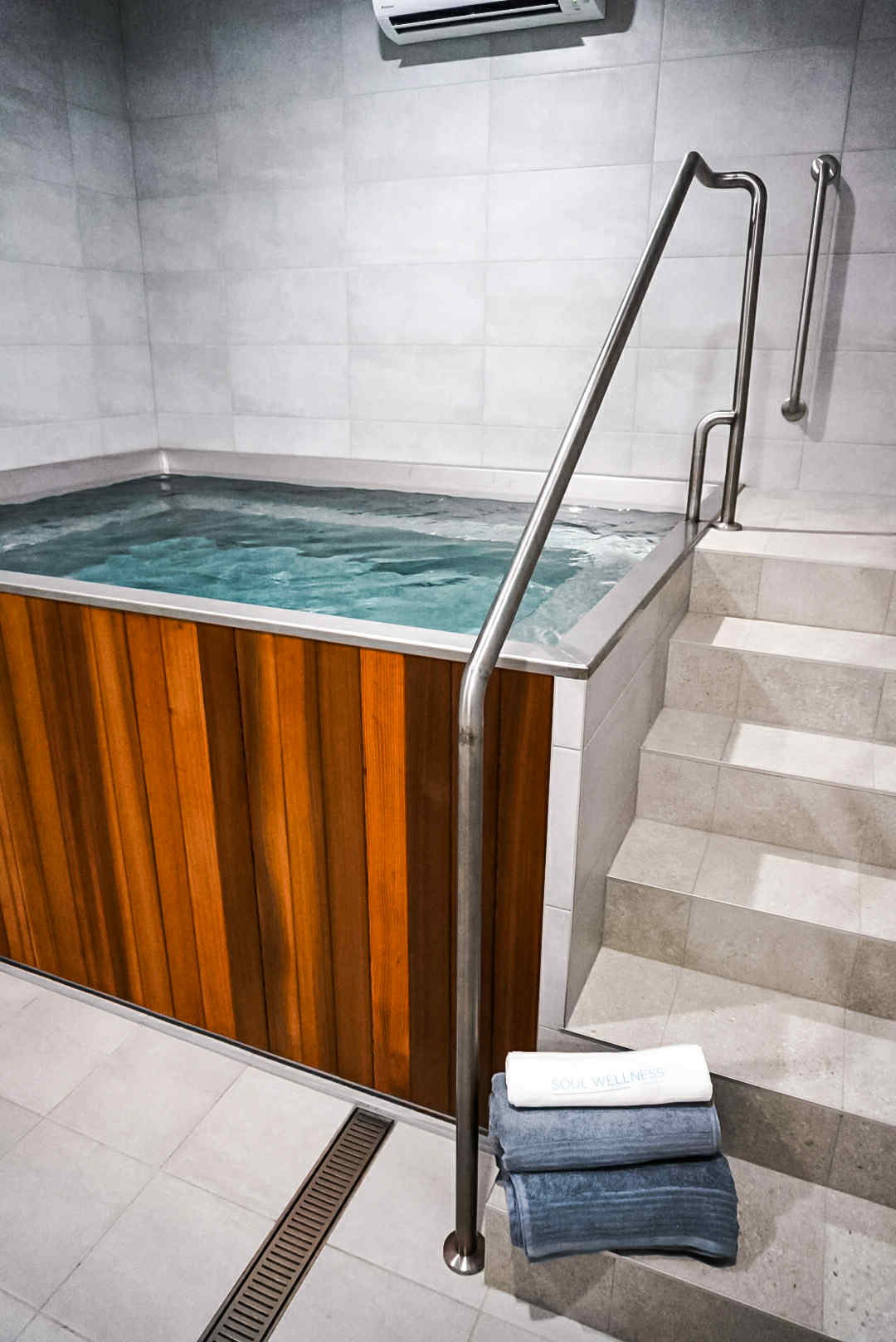 Stainless Steel, Wooden Clad Cold Plunge Almost Square Pool inc Turbo Typhoon Chiller